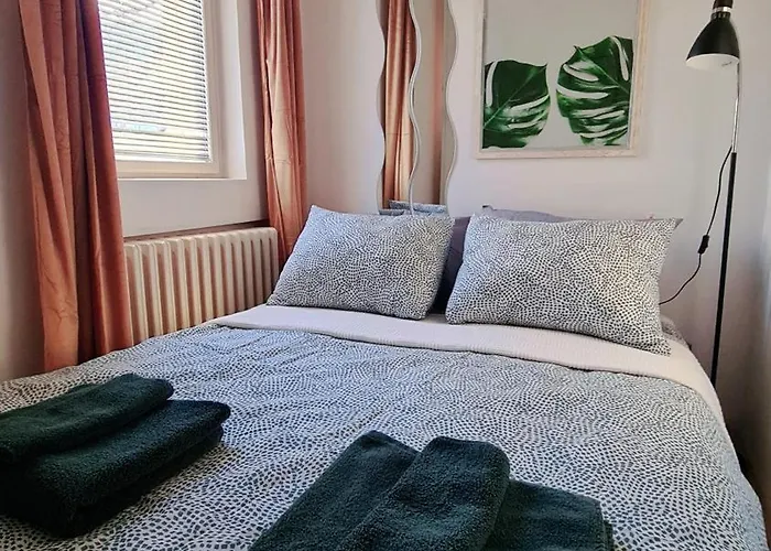 Apartment Square Nine