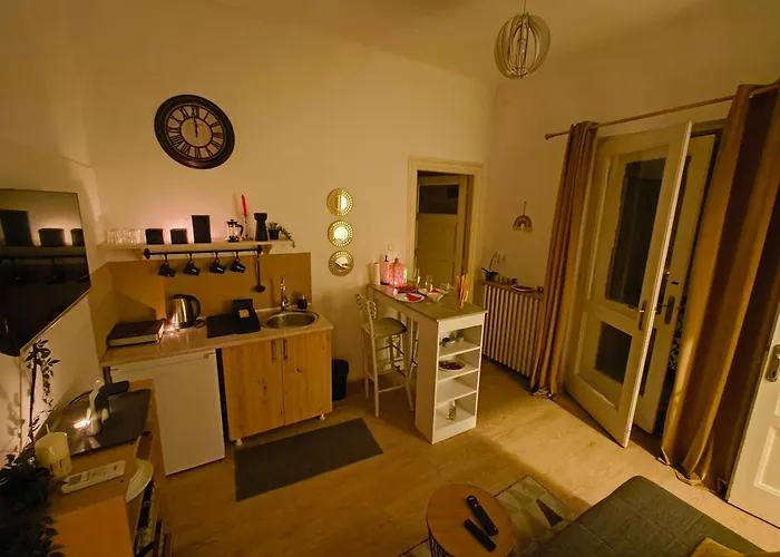 Apartment Square Nine